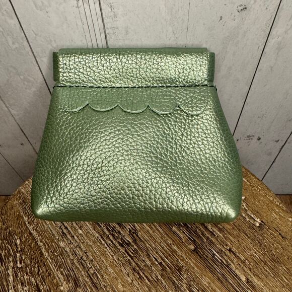 Portland Leather Penny Pouch Beetle Penny Pouch Metallic Green Coin Purse - Picture 3 of 5